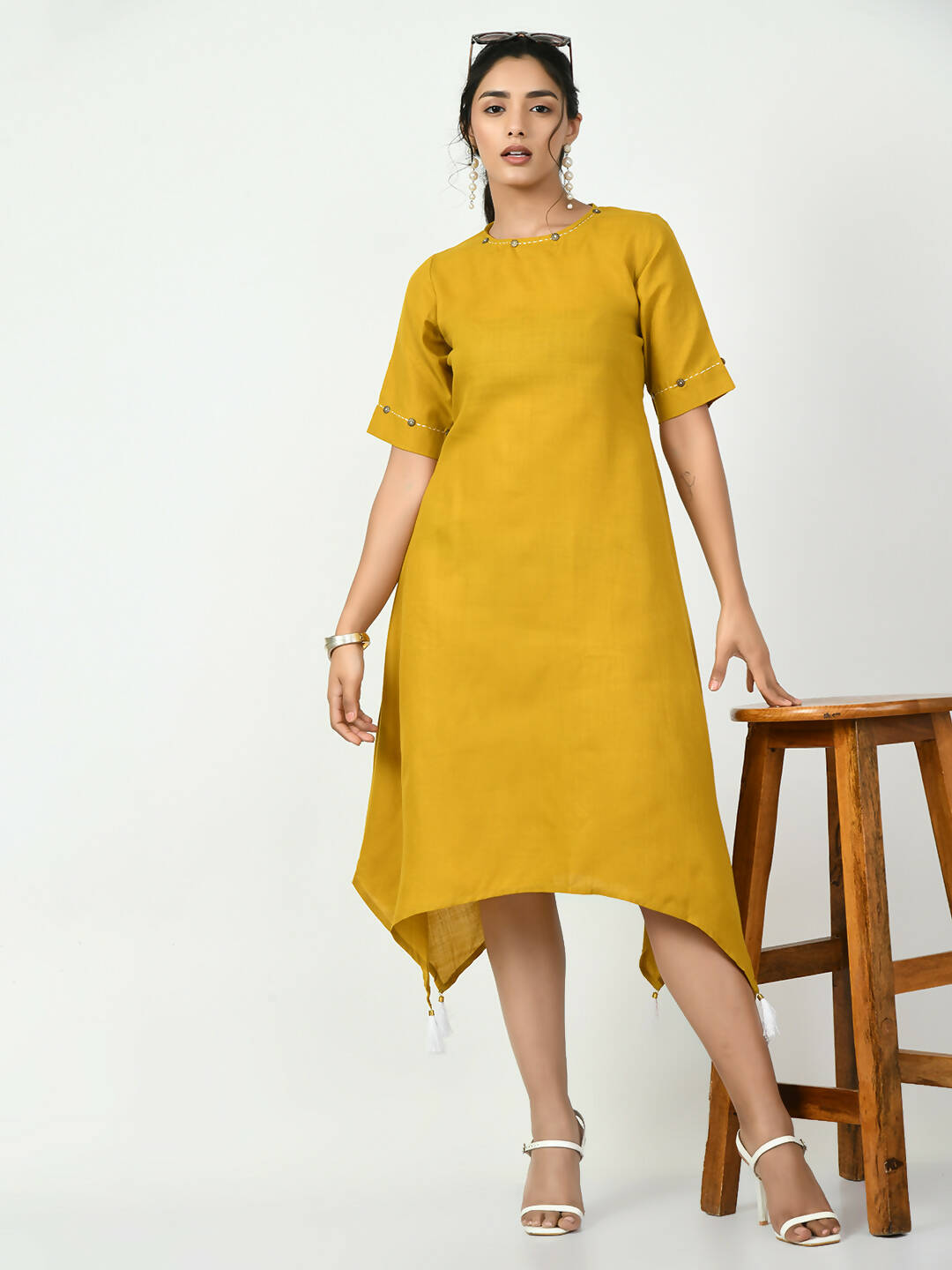 Myshka Women's Mustard A-Line Solid Kurta