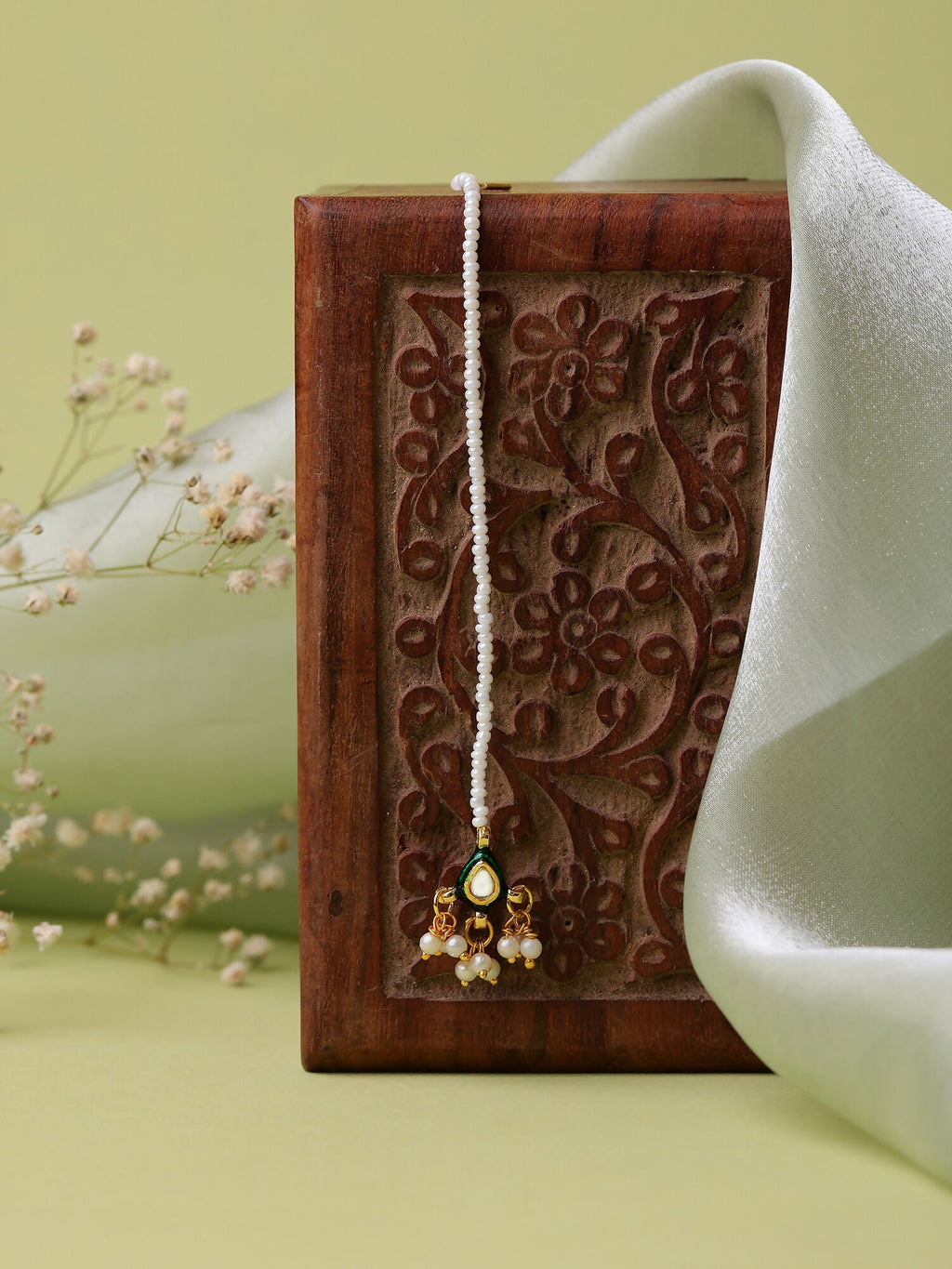 Ruby Raang Gold Kundan Maang Tikka - Distacart