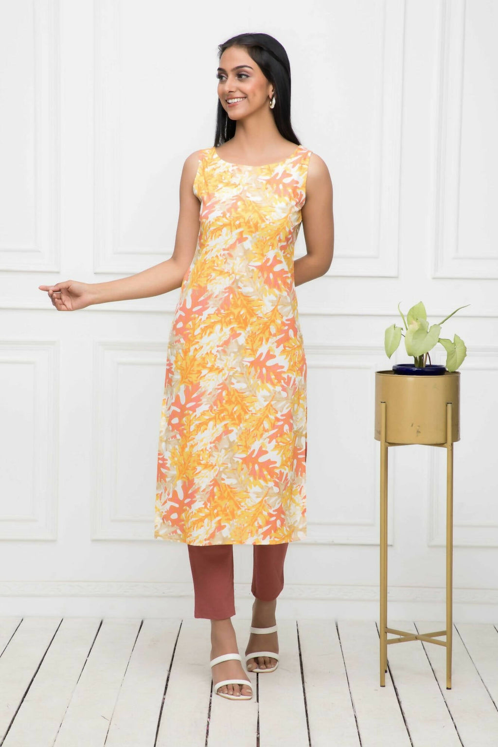 Myshka Multi Floral Women Cotton Straight Round Neck Kurtas - Distacart