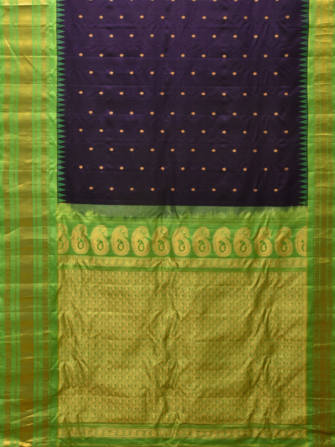 Green and Blue Gadwal Silk Handloom Saree with Mango Pallu Design - Global Threads