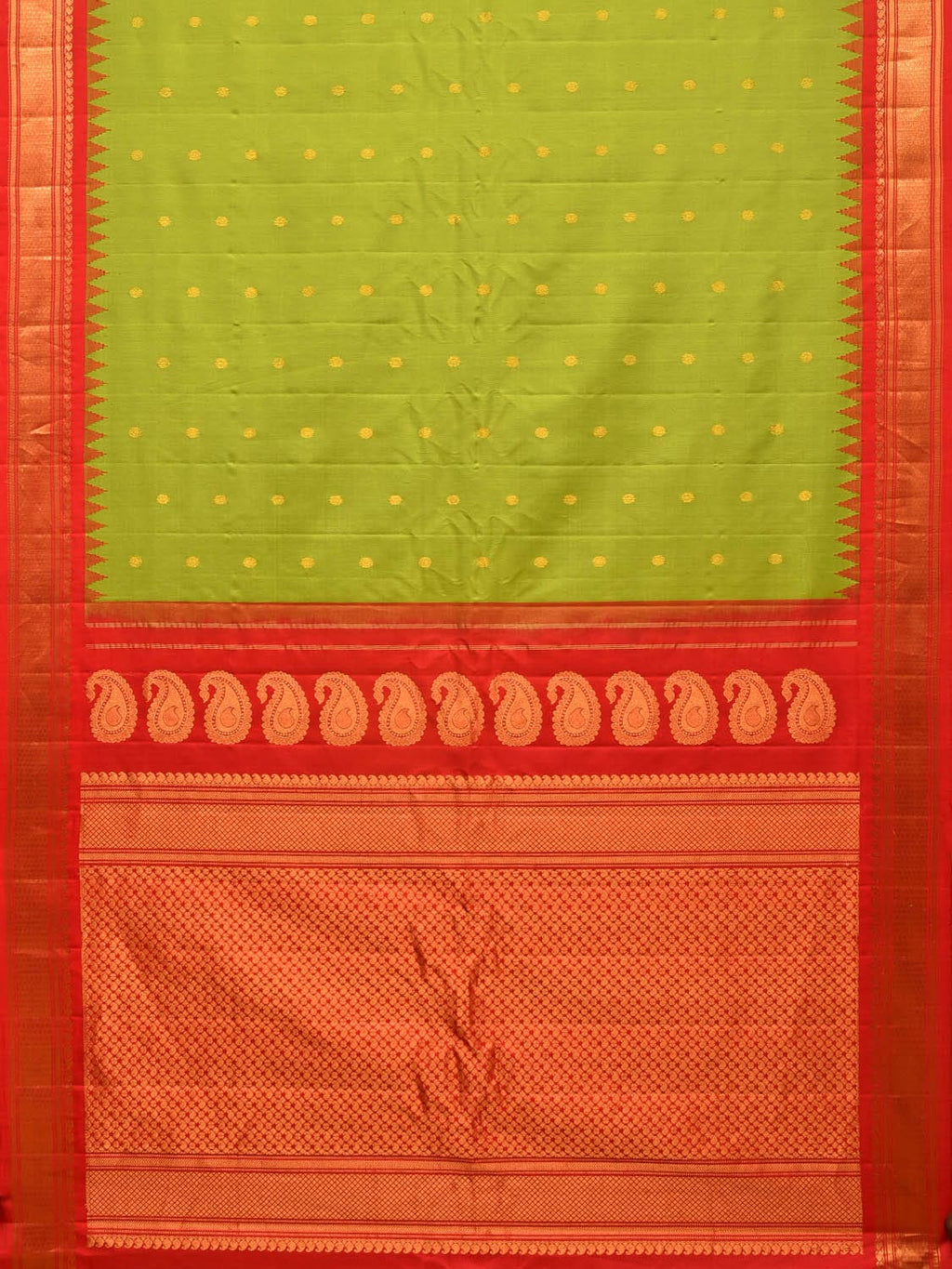 Green and Red Gadwal Silk Handloom Saree with Mango Pallu Design - Global Threads