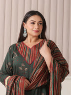 Yufta Green Floral Print Patch & Lace Work Plus Size Kurta Set With Pant & Dupatta