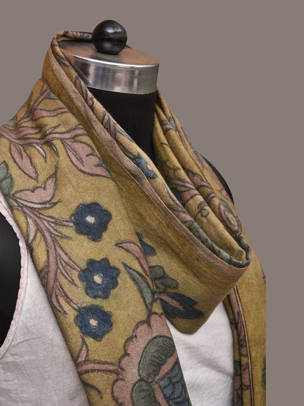 Green Kalamkari Hand Painted Woolen Handloom Dupatta with Floral Design - Global Threads