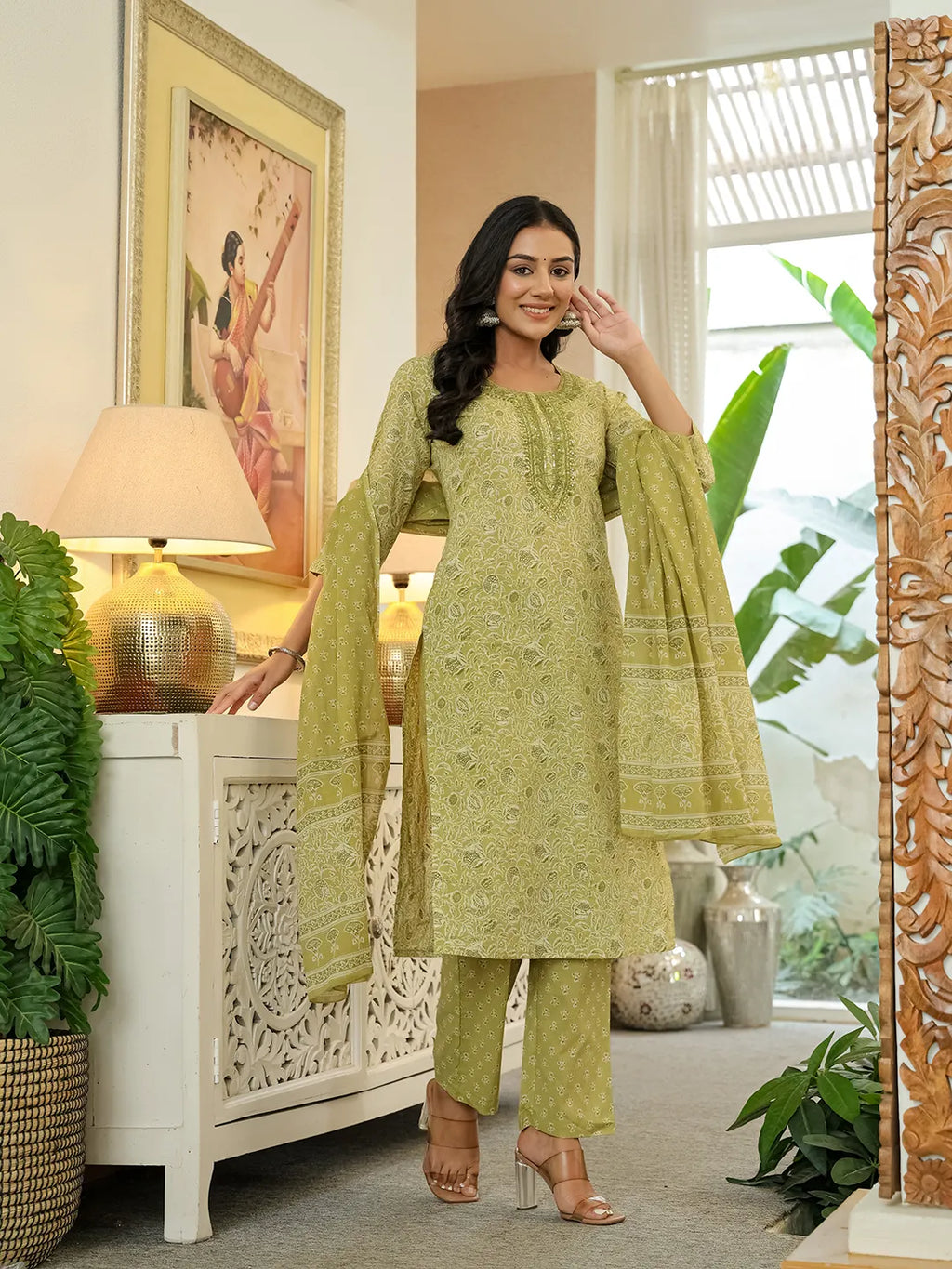 Yufta Green Pure Cotton Thread Work Sequins Work Kurta Dupatta Pant Set - Distacart