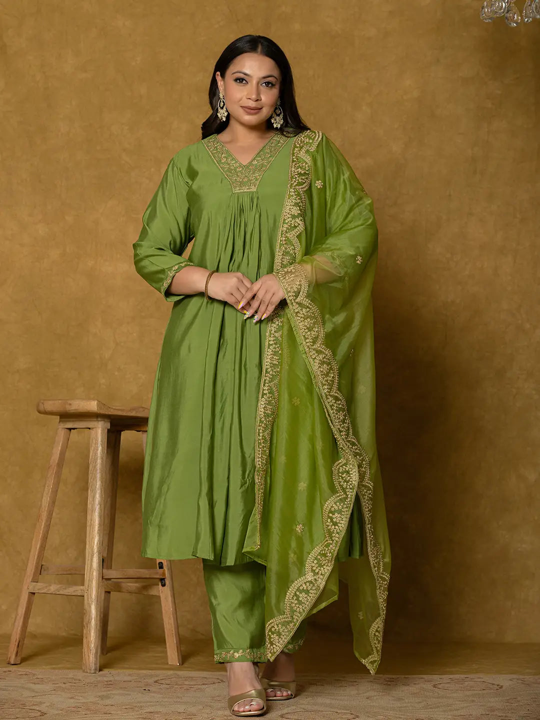 Yufta Green Silk Embroidered Plus Size Kurta Dupatta Set