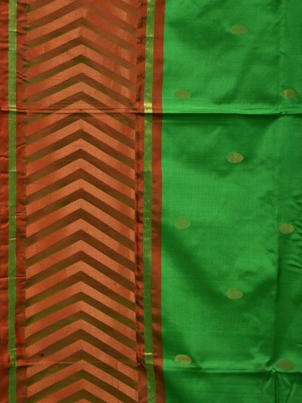 Green Uppada Silk Handloom Saree with Border Design - Global Threads