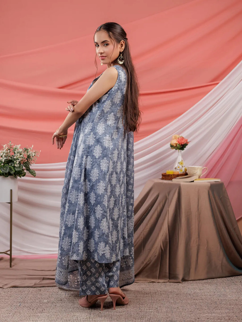 Yufta Grey Ethnic Motifs Cotton A-Line Kurta Trouser & Dupatta Set