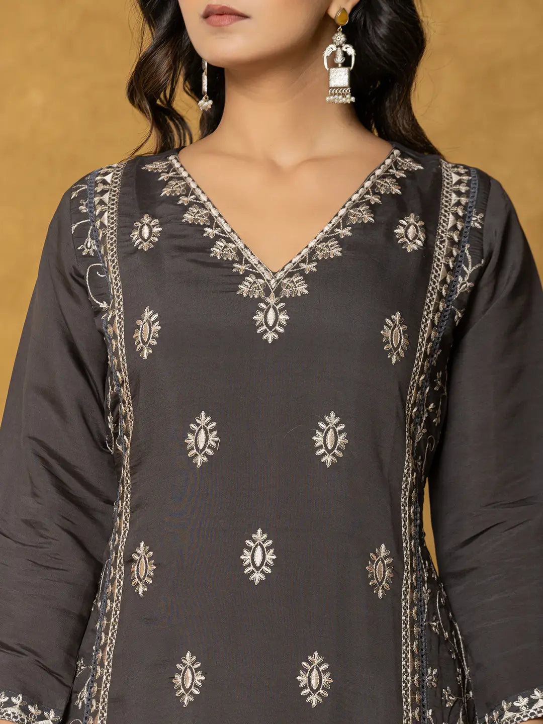 Yufta Grey Silk Kurta Dupatta Pant Set - Distacart