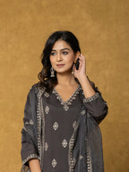 Yufta Grey Silk Kurta Dupatta Pant Set - Distacart