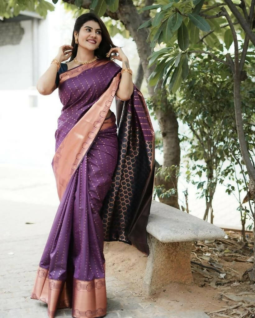 DEIANA'S Beautiful Designer Golden zari Soft Lichi Silk Saree - Majenta
