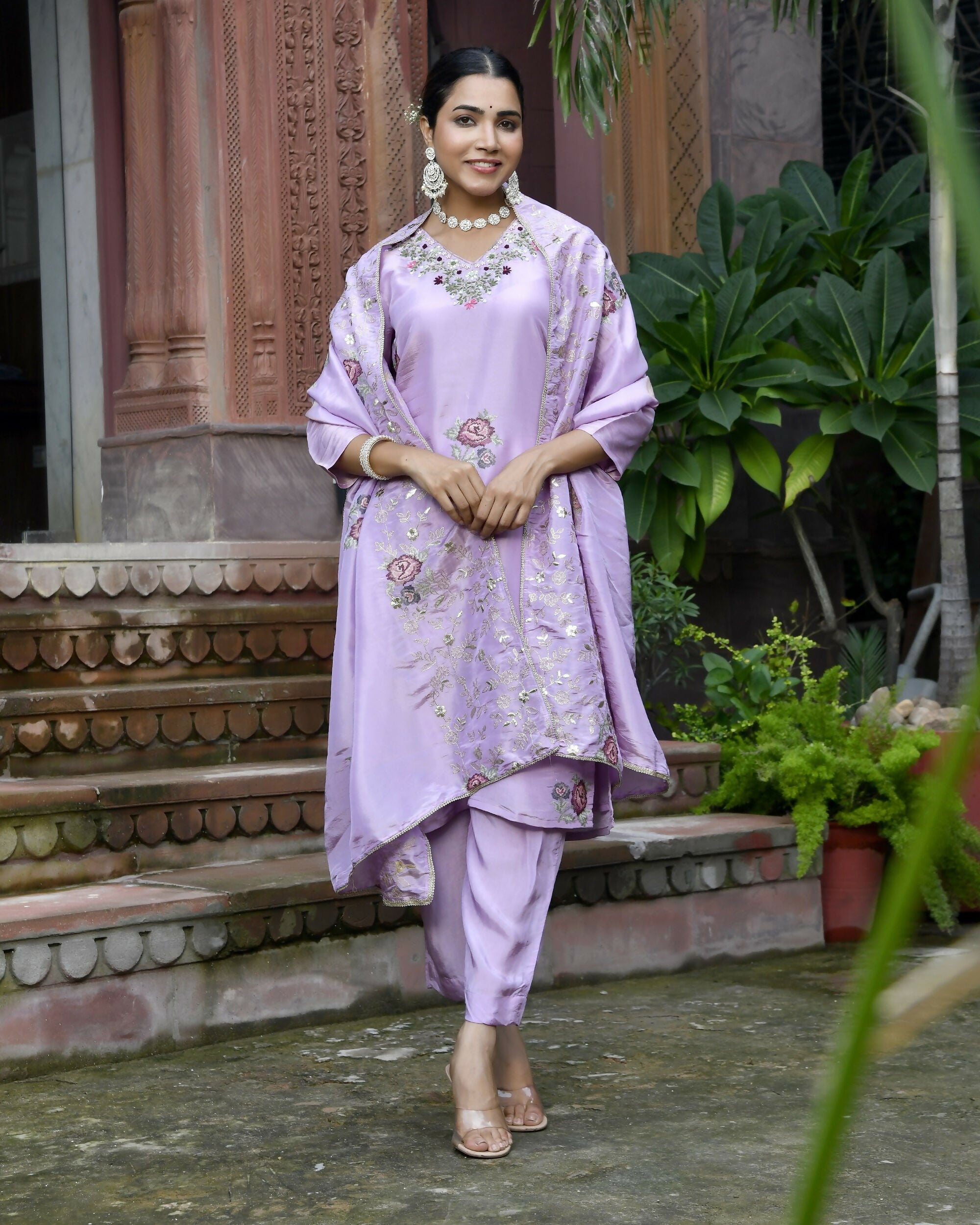 Vaasva Women's Tissue Silk Emboidered Suit Set With Solid Pant & Solid Embroidered Dupatta