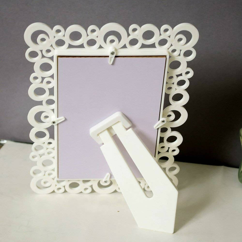 Art Street Painting Mantra Decoralicious White Designer Circular Motif Photo Frame