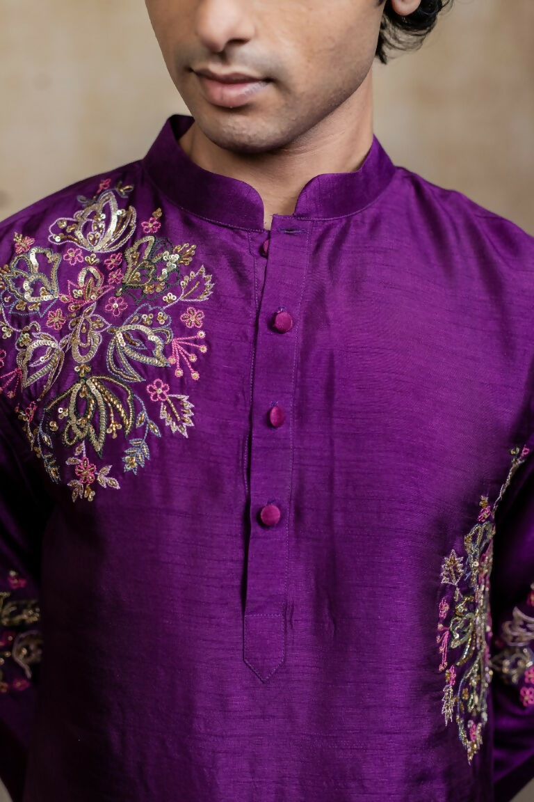 Falling Raw Silk Purple Mayura Cham Set By Hilo Design