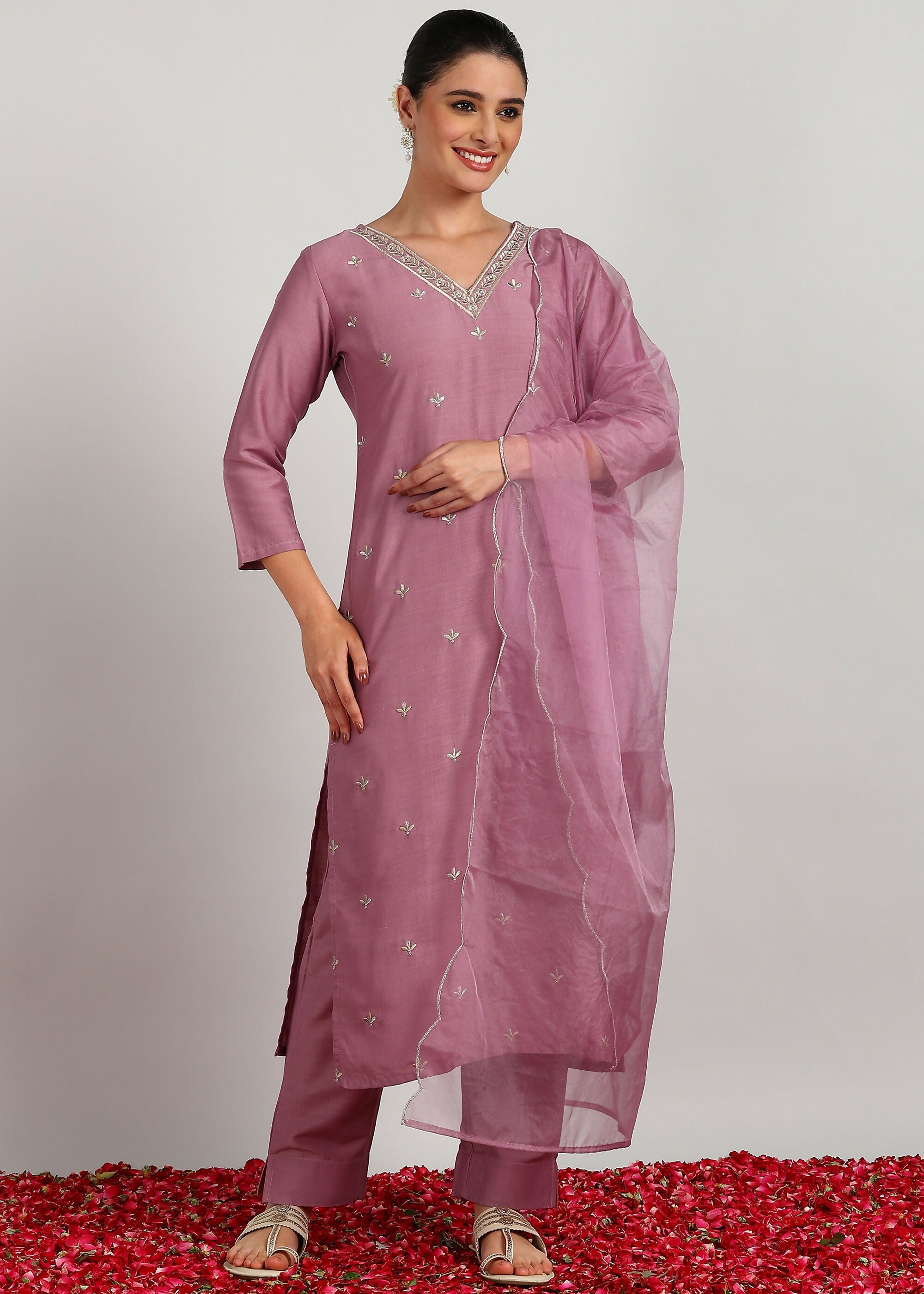 Aavyora Women’s Lavender Embroidered Kurta Set with Dupatta - Distacart