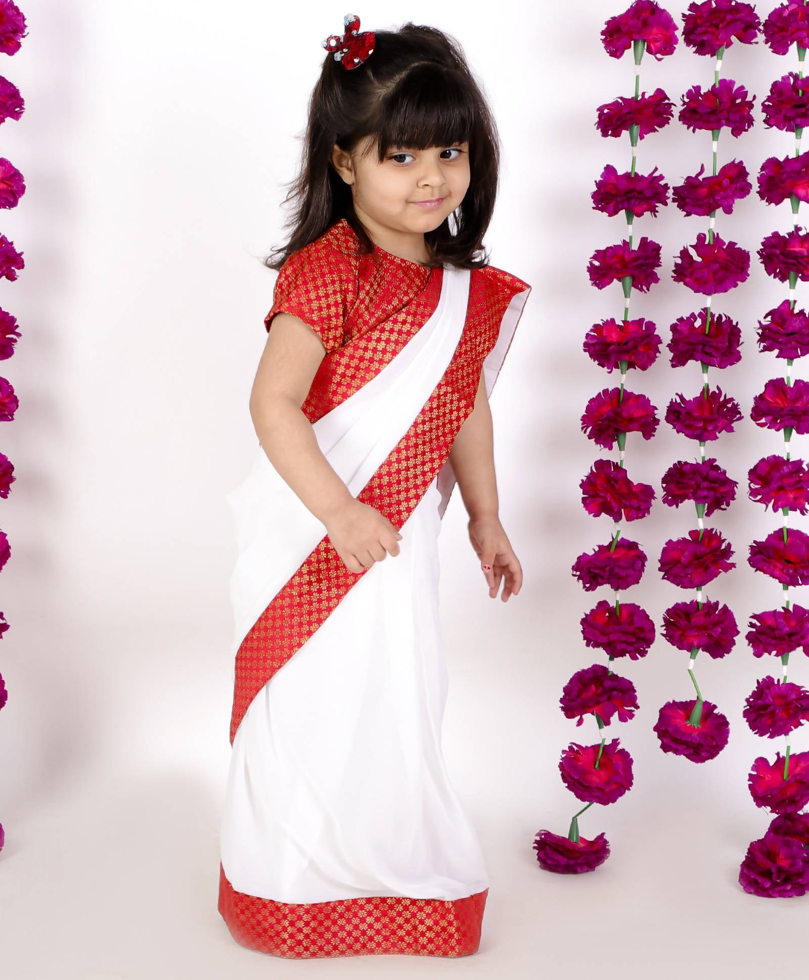 Little Bansi Girls Red And White Color Bengali Saree With Floral Brocade Blouse