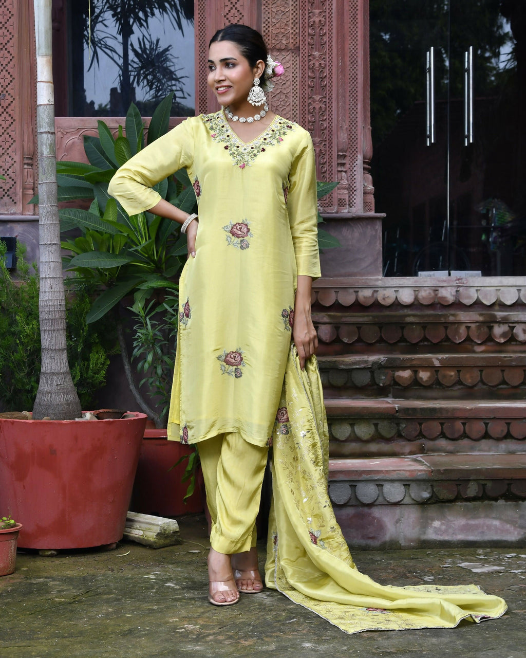 Vaasva Women's Tissue Silk Emboidered Suit Set With Solid Pant & Solid Embroidered Dupatta