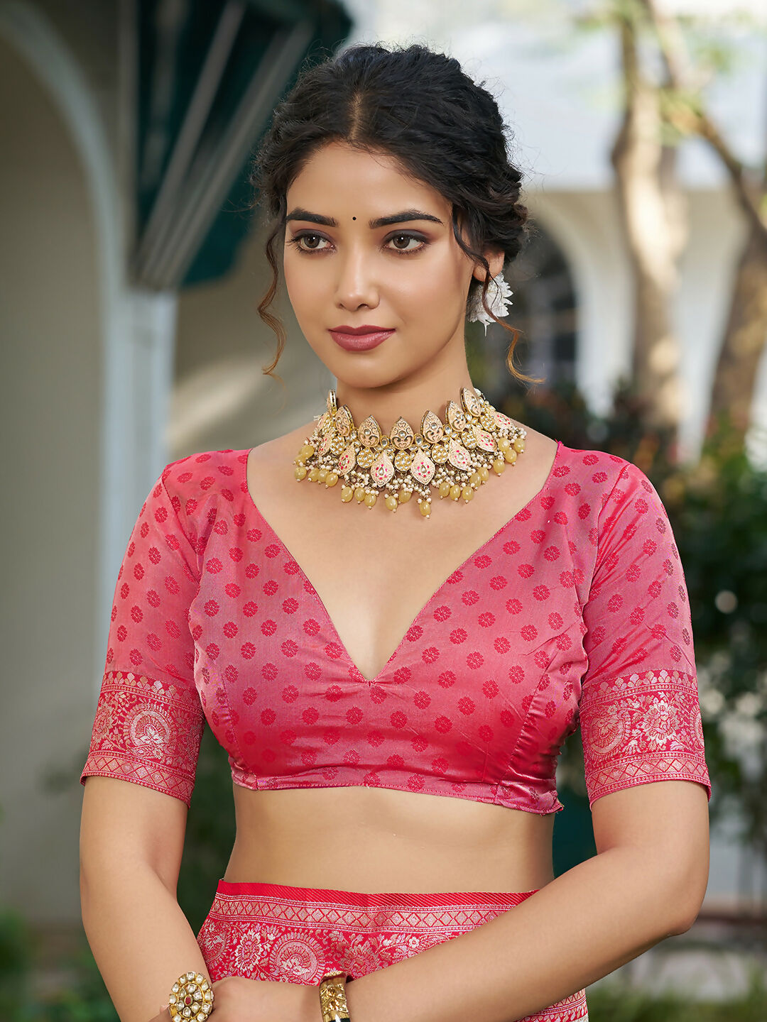 Shree Shyam Fashion Cream With Red Silk Blend Saree - Distacart