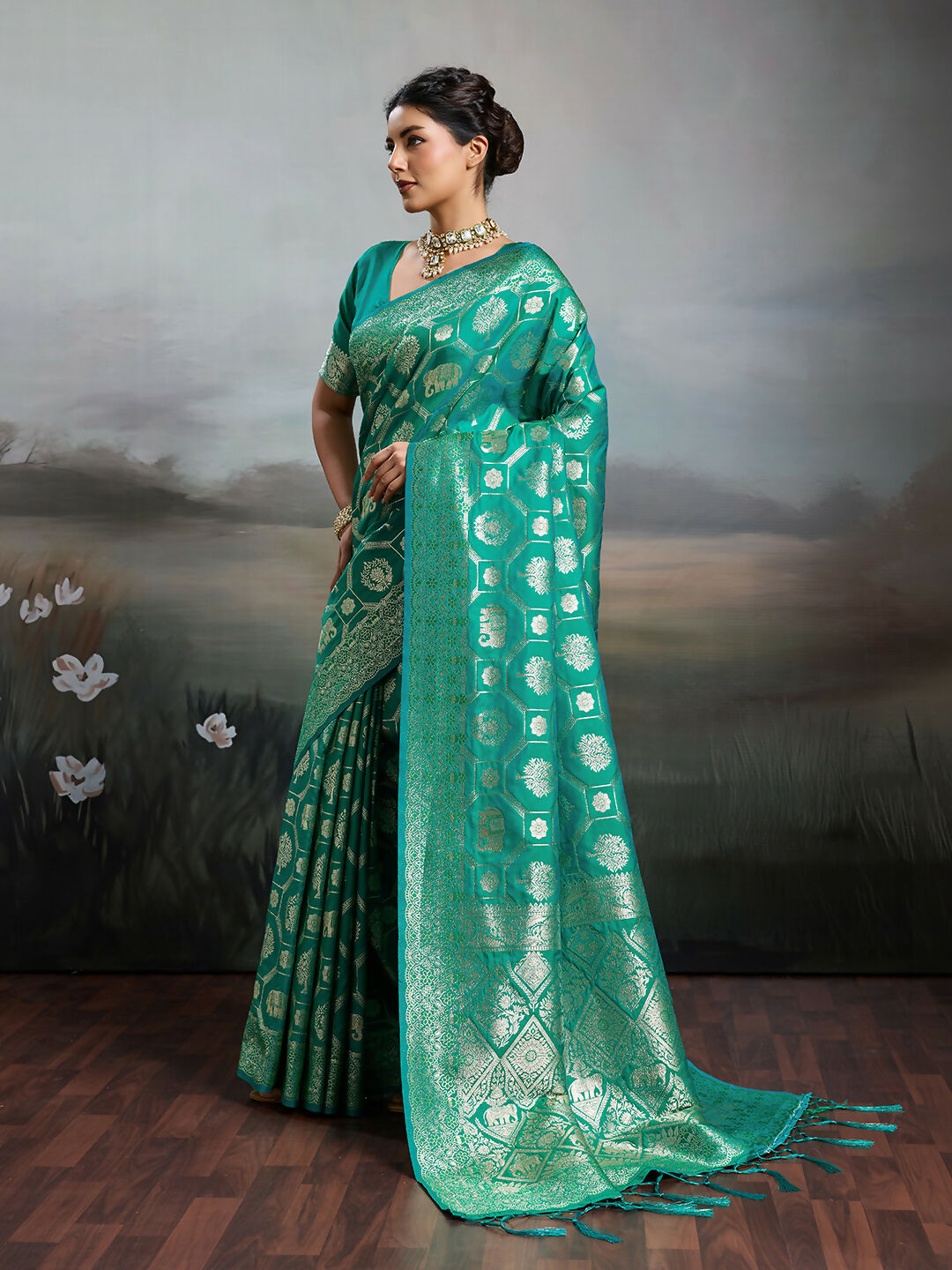 Shree Shyam Fashion Rama Green Silk Blend Saree - Distacart