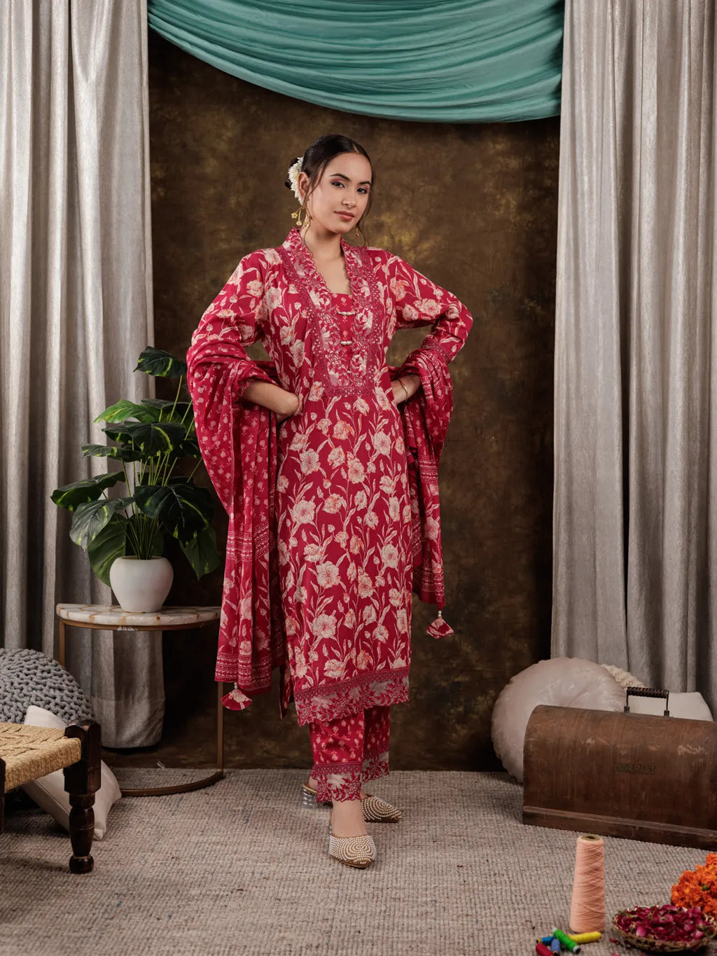 Yufta Hot Pink Floral Print Pure Cotton Beads Straight Kurta Dupatta Set With Lace Detailing