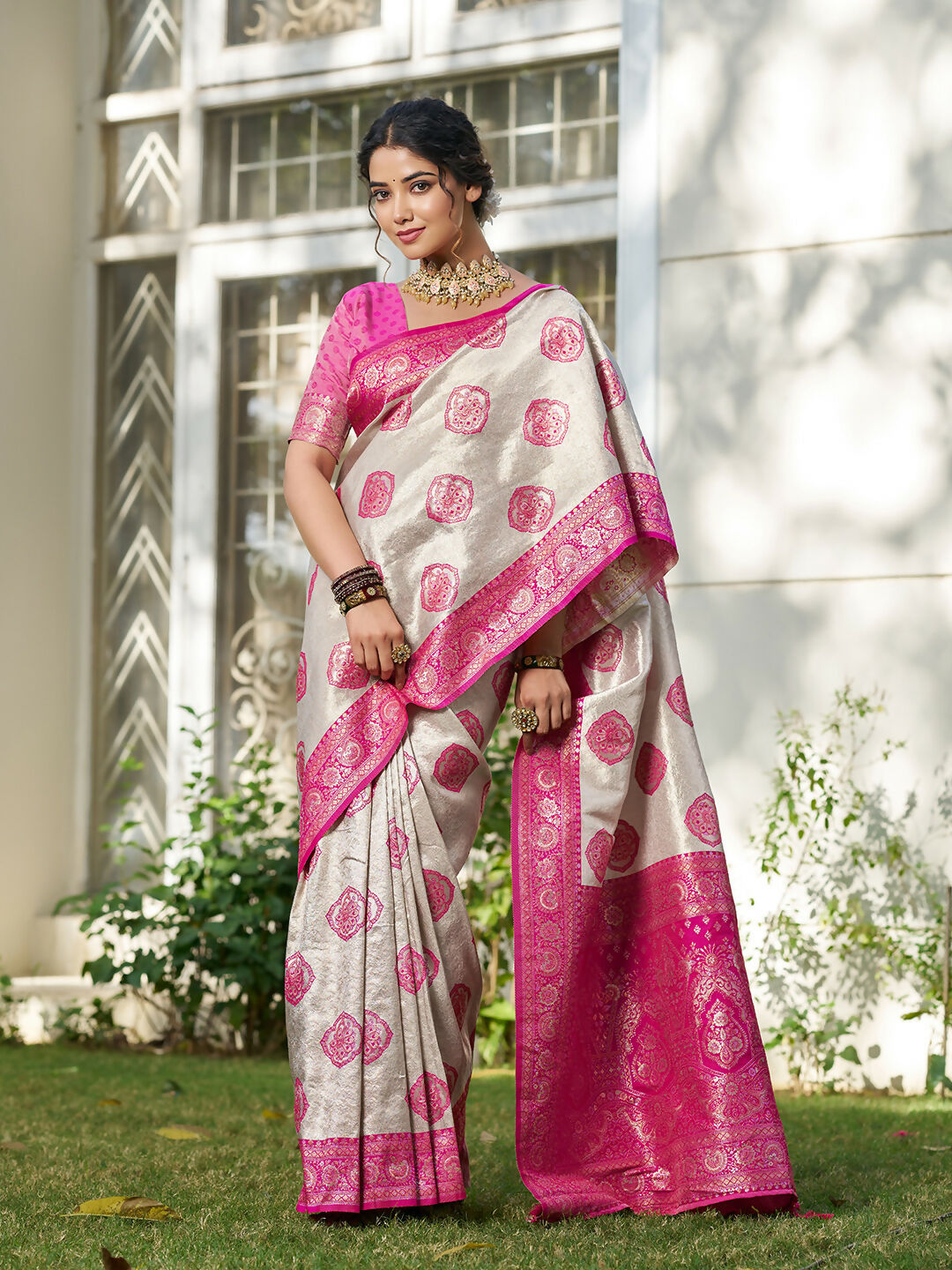 Shree Shyam Fashion Cream With Pink Silk Blend Saree - Distacart