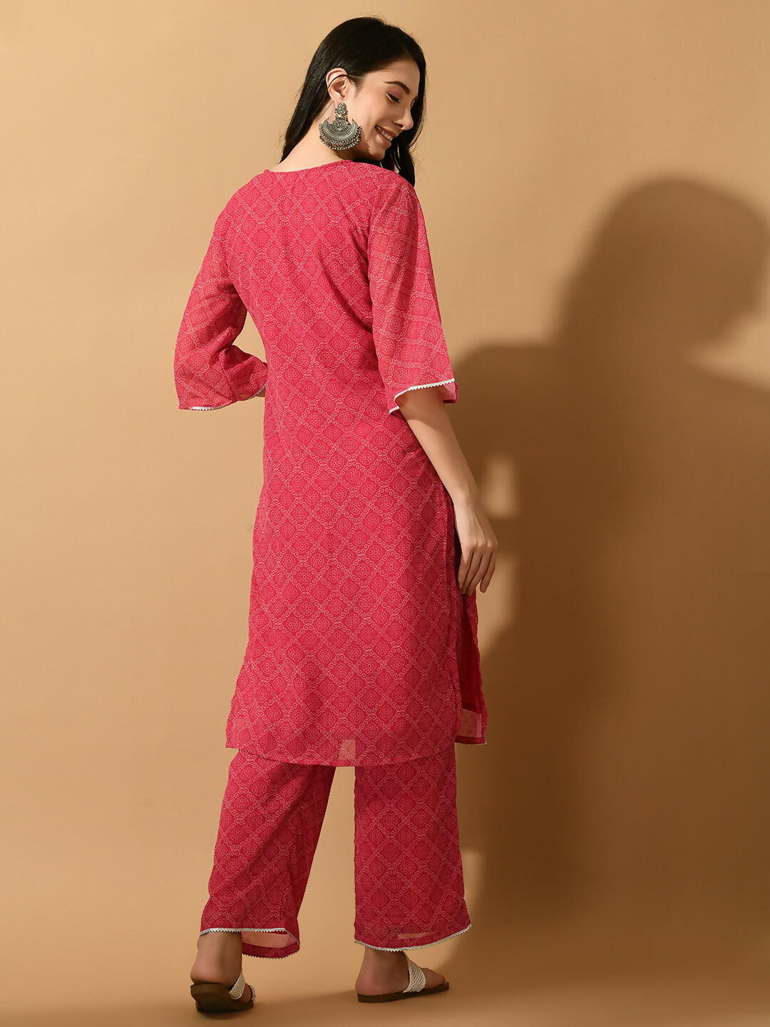 Myshka Women's Pink Embroidered Party Kurta Sets