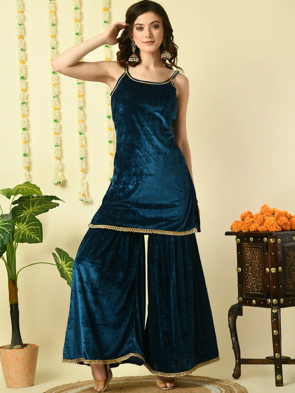 Myshka Women's Teal Velvet Kurti & Sharara With Dupatta Party Sets