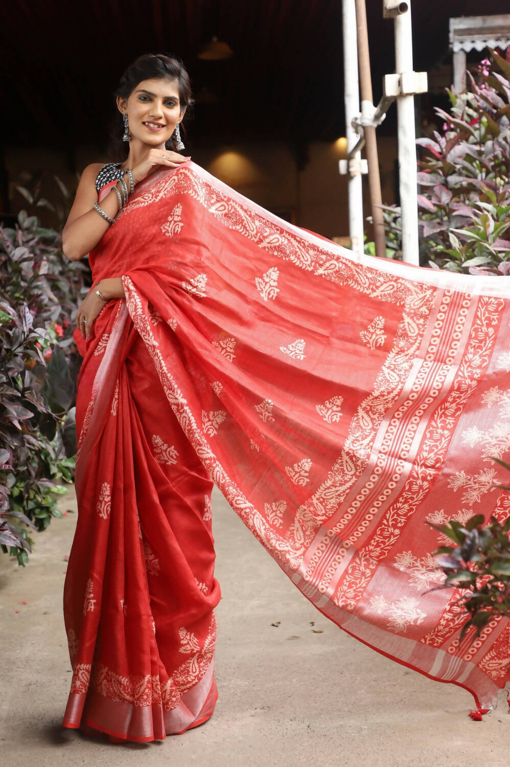 Very Much Indian Organic Linen With Handblock Printing Saree - Red - Distacart