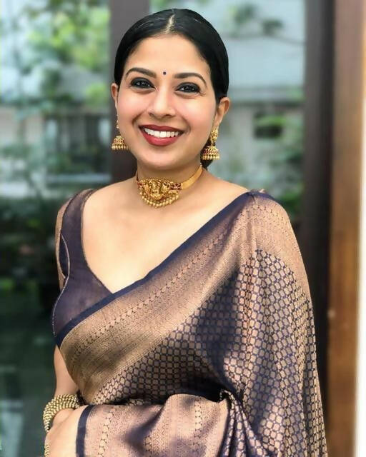 DEIANA'S Beautiful Designer Golden zari Soft Lichi Silk Saree - Navy Blue