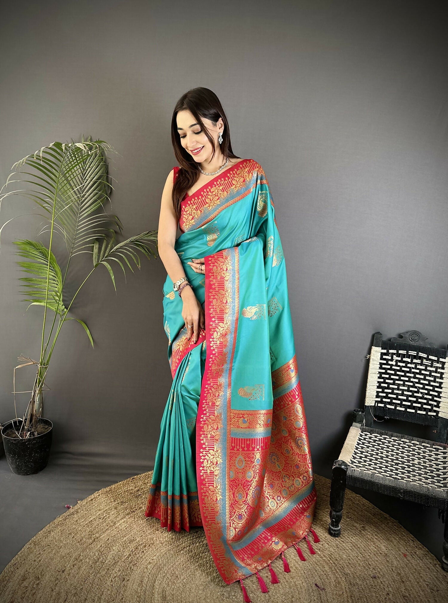 Joban Fashion Aqua Green Banarasi Soft Silk Peacock Butta Work Saree - Distacart