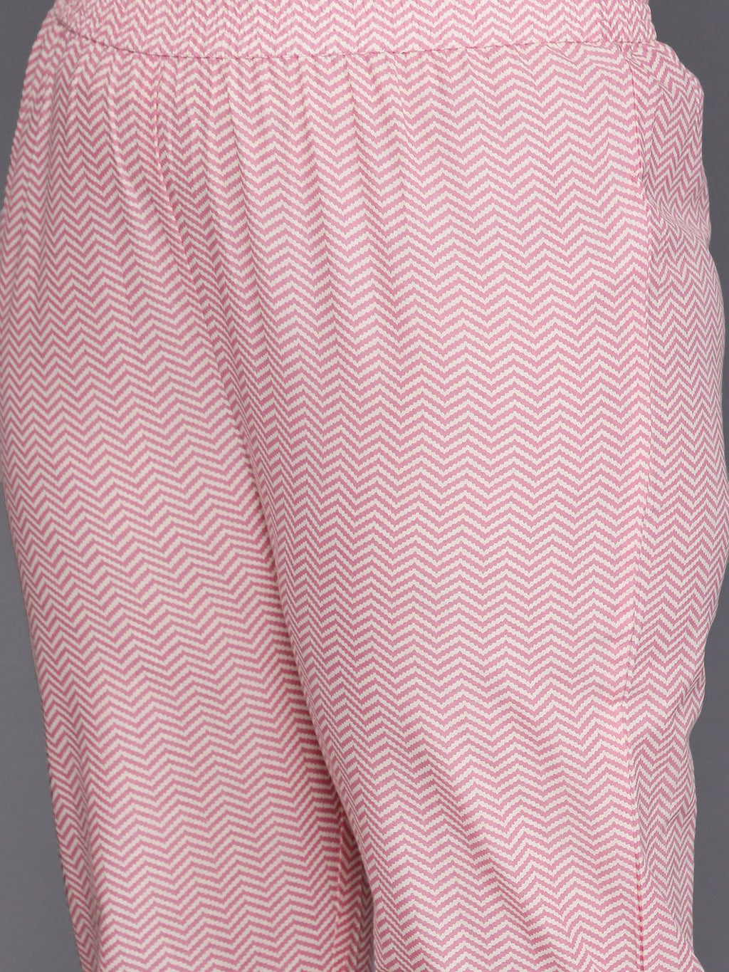 Sztori Plus Size Floral Printed Gotta Patti Pure Cotton A Line Kurta with Trousers - Distacart