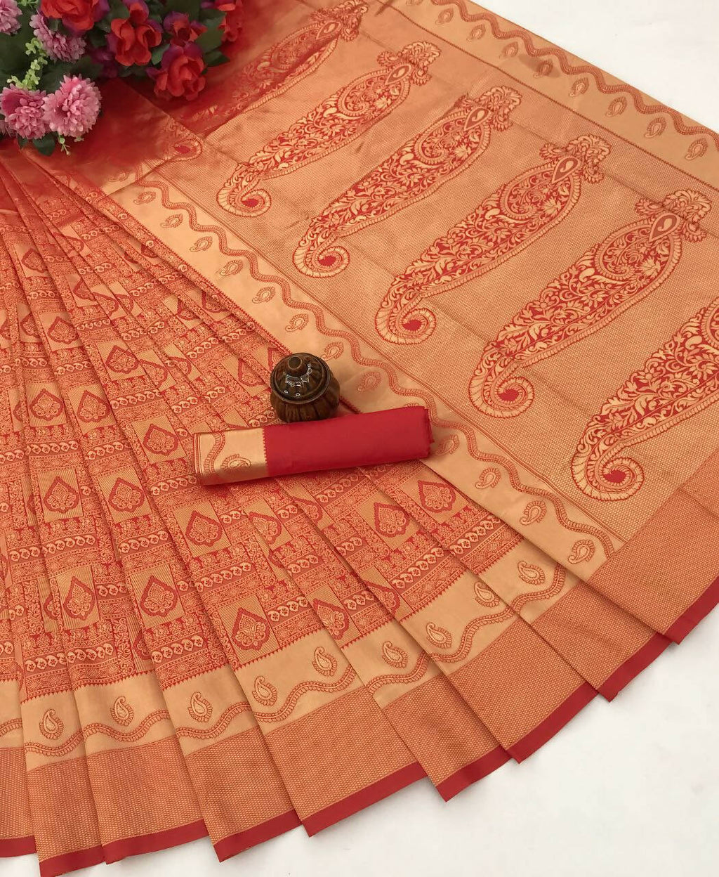 DEIANA'S Beautiful Designer Golden zari Soft Lichi Silk Saree - Red