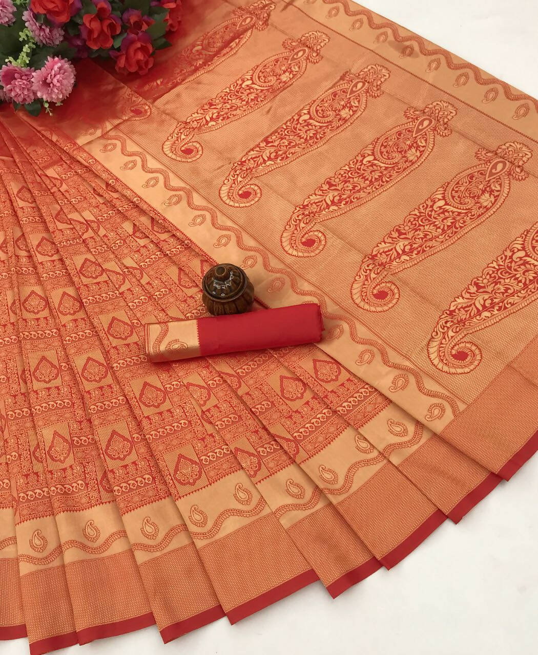 DEIANA'S Beautiful Designer Golden zari Soft Lichi Silk Saree - Red