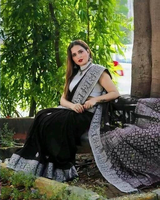 DEIANA'S Beautiful Designer Golden zari Soft Lichi Silk Saree - Black