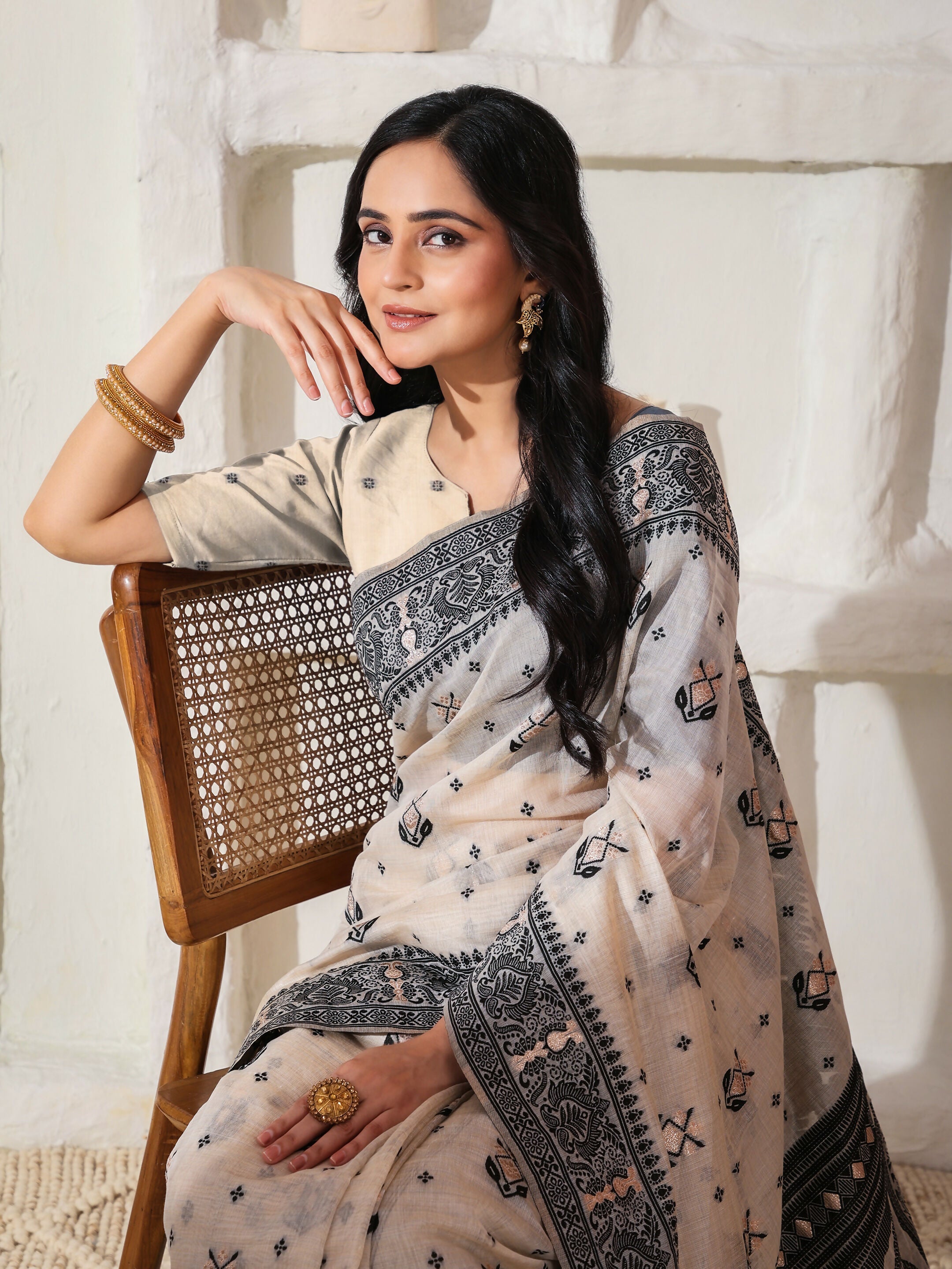 Shree Shyam Fashion Linen Cotton Black & Cream Saree - Distacart