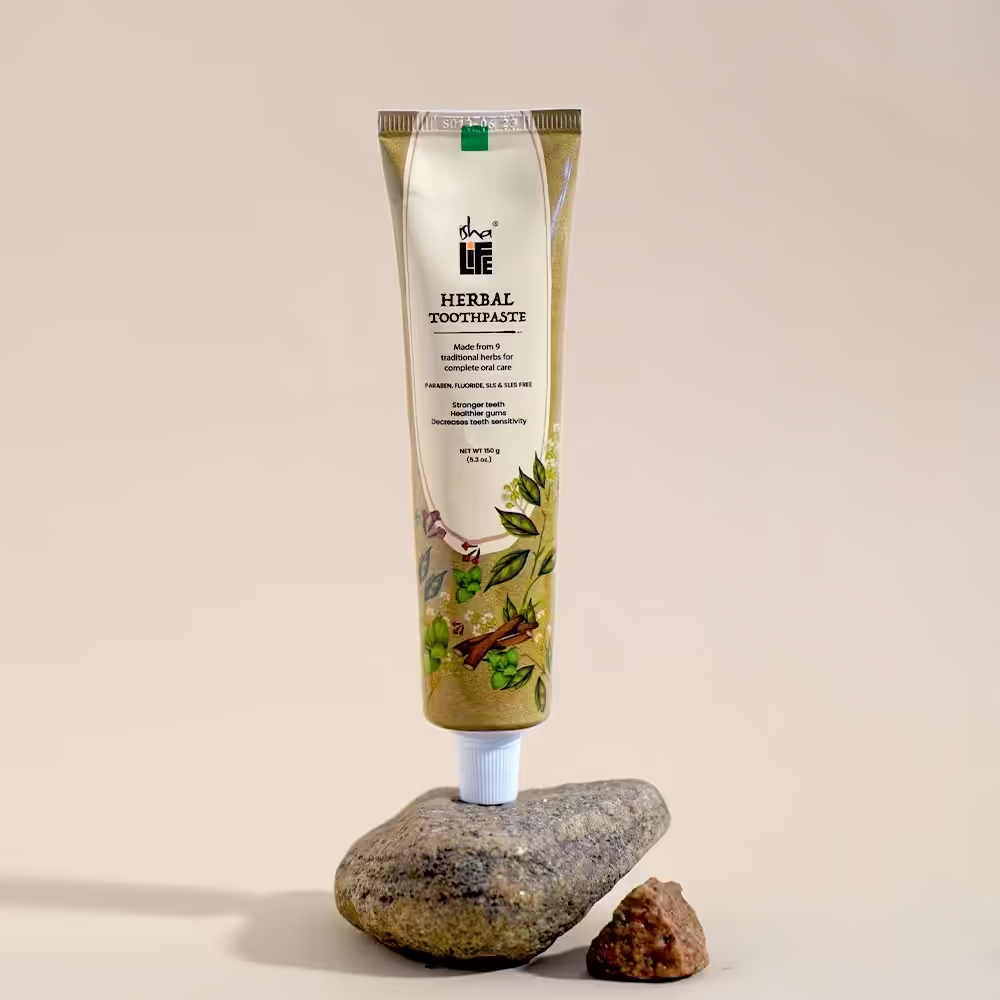 Isha Life Herbal Toothpaste - Distacart