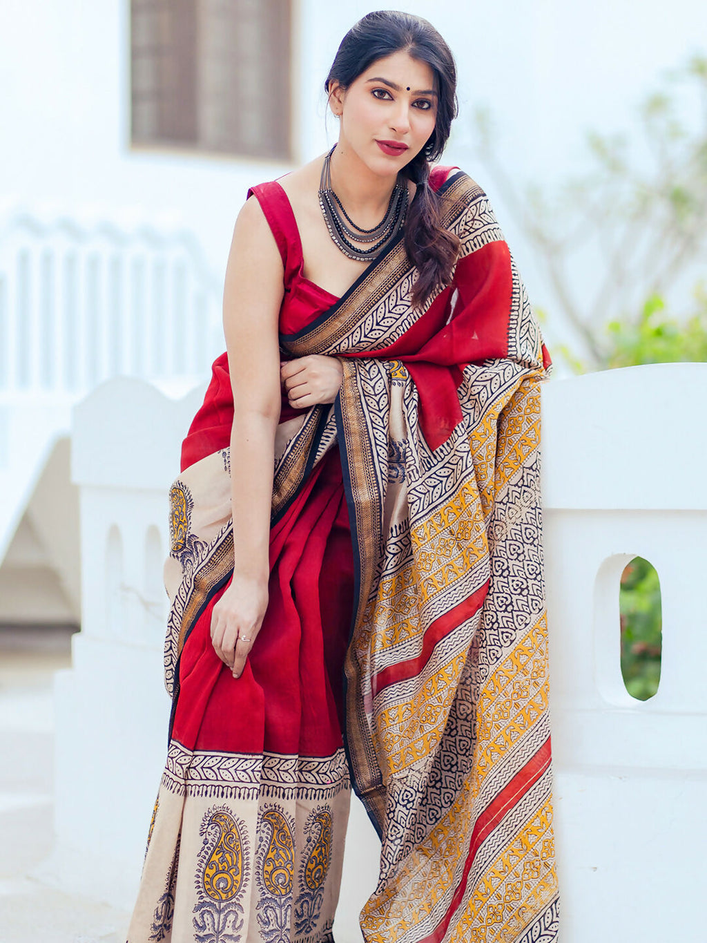 Zibaa Hand-Blocked Pure Maheshwari Silk Red Saree - Distacart