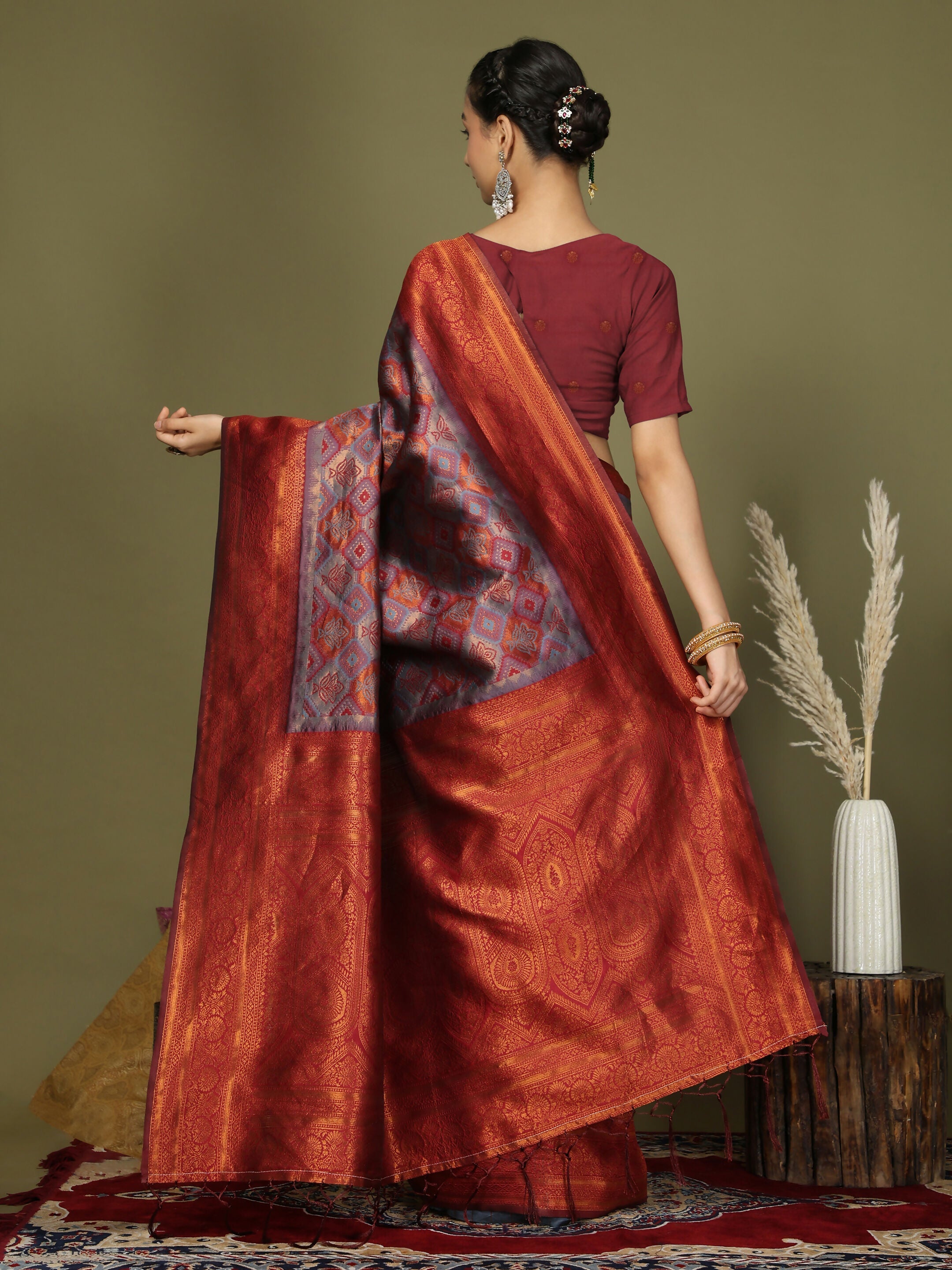 Shree Shyam Fashion Lichi Silk Grey Saree - Distacart