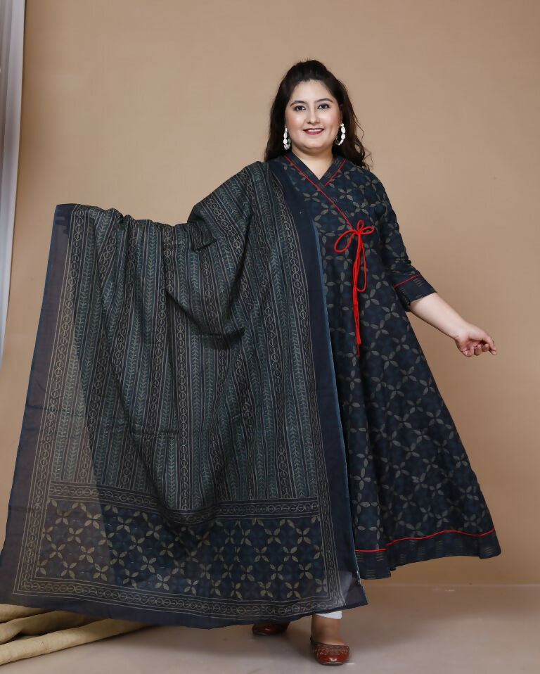 Miravan Women's Plus Size Abstract Printed & Tasseles Angrakha Kurta With Blue Dupatta Set