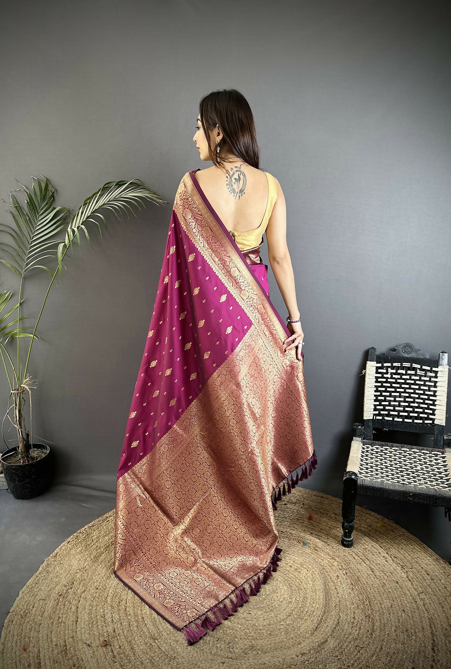 Joban Fashion Magenta Zari Weaving Motif Lichi Silk Banarasi Silk Saree - Distacart