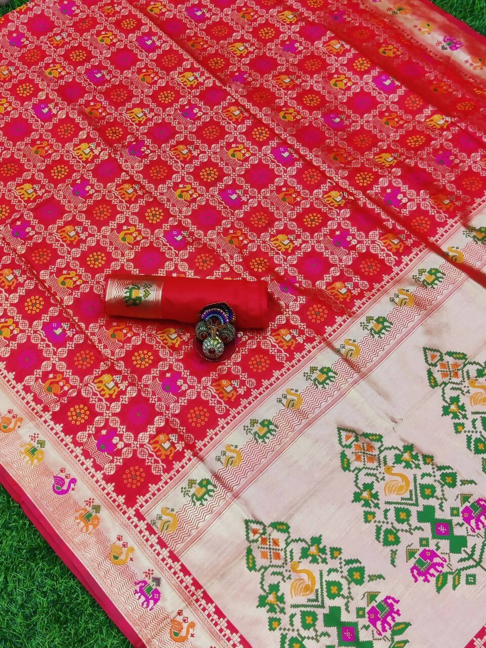 DEIANA'S Beautiful Designer Golden zari Soft Lichi Silk Saree - Red