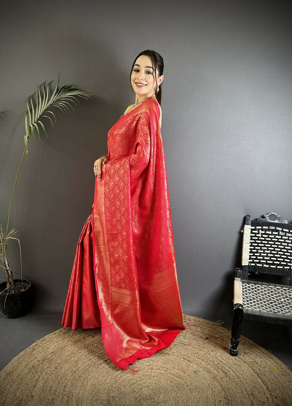 Joban Fashion Red Paisley & Floral Soft Satin Silk Banarasi Silk Saree - Distacart