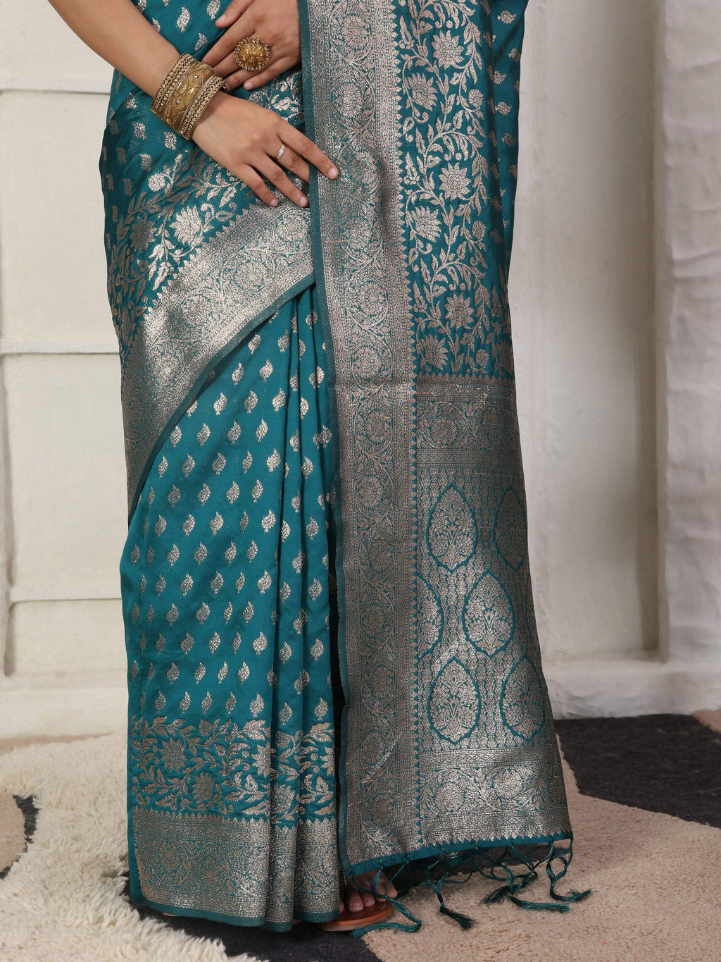 Shree Shyam Fashion Lichi Silk Rama Saree - Distacart