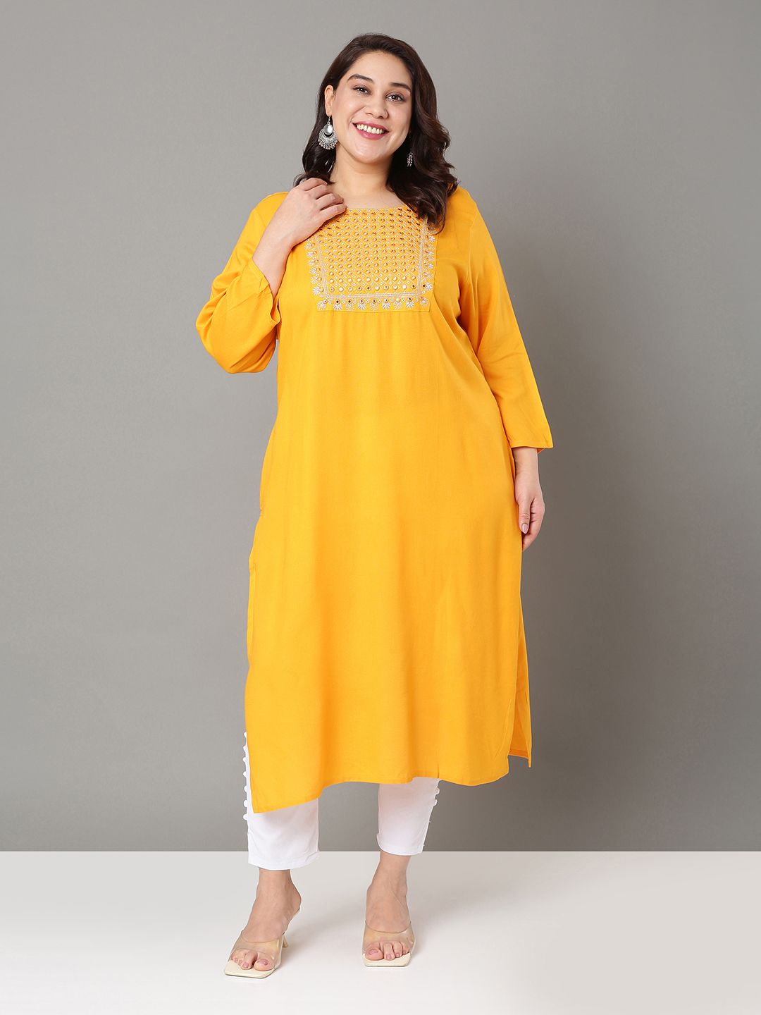 Sztori Plus Size Geometric Embroidered Mirror Work Straight Kurta