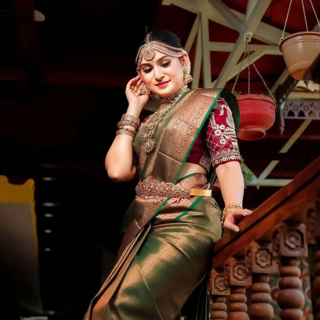 DEIANA'S Beautiful Designer Golden zari Soft Lichi Silk Saree - Green