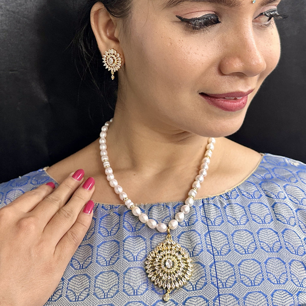 J Pearls Quasar Mystique Pearl Necklace Set