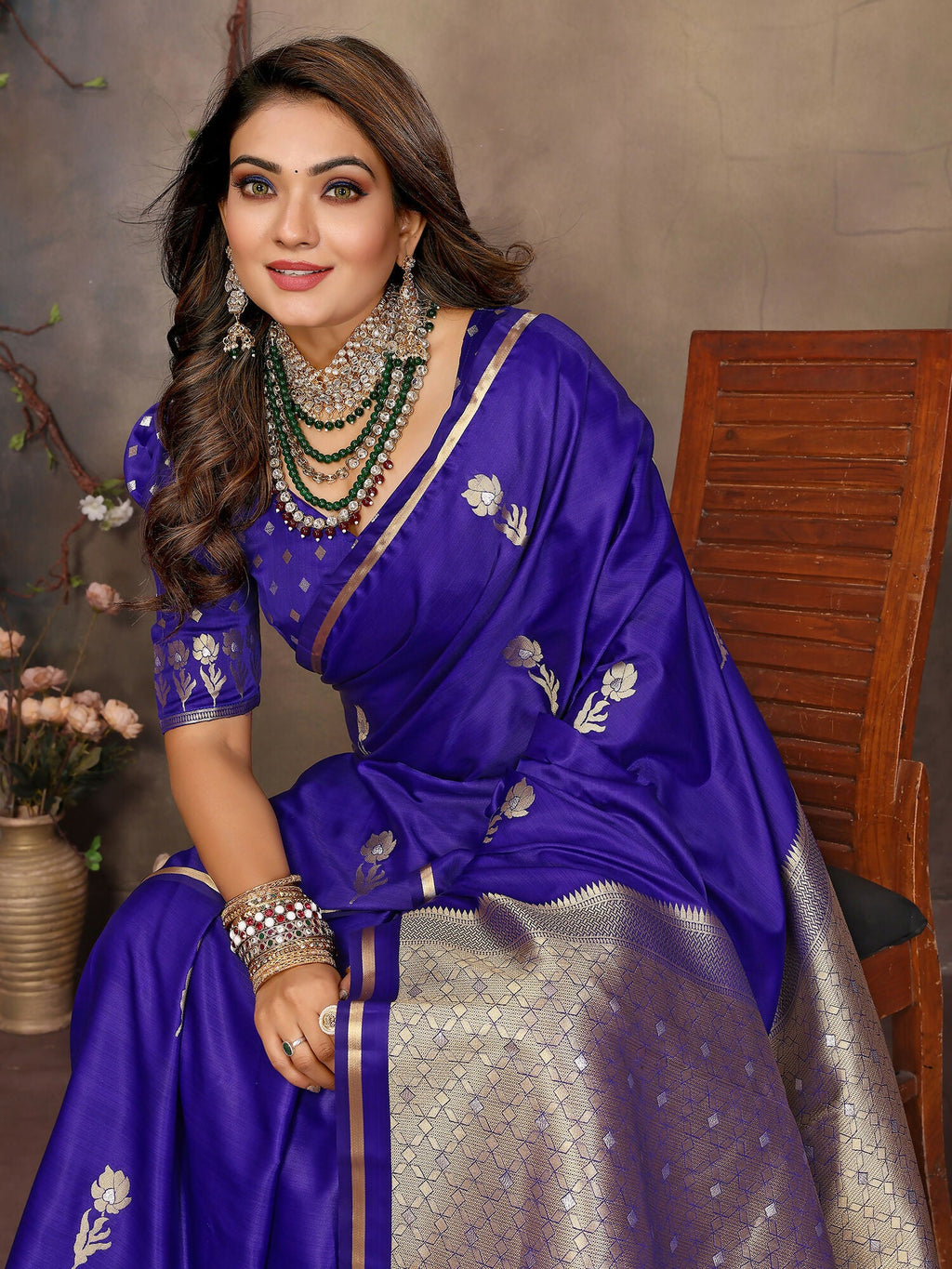 Joban Fashion Indigo Blue Floral & Botanical Motifs Satin Silk Banarasi Silk Saree - Distacart