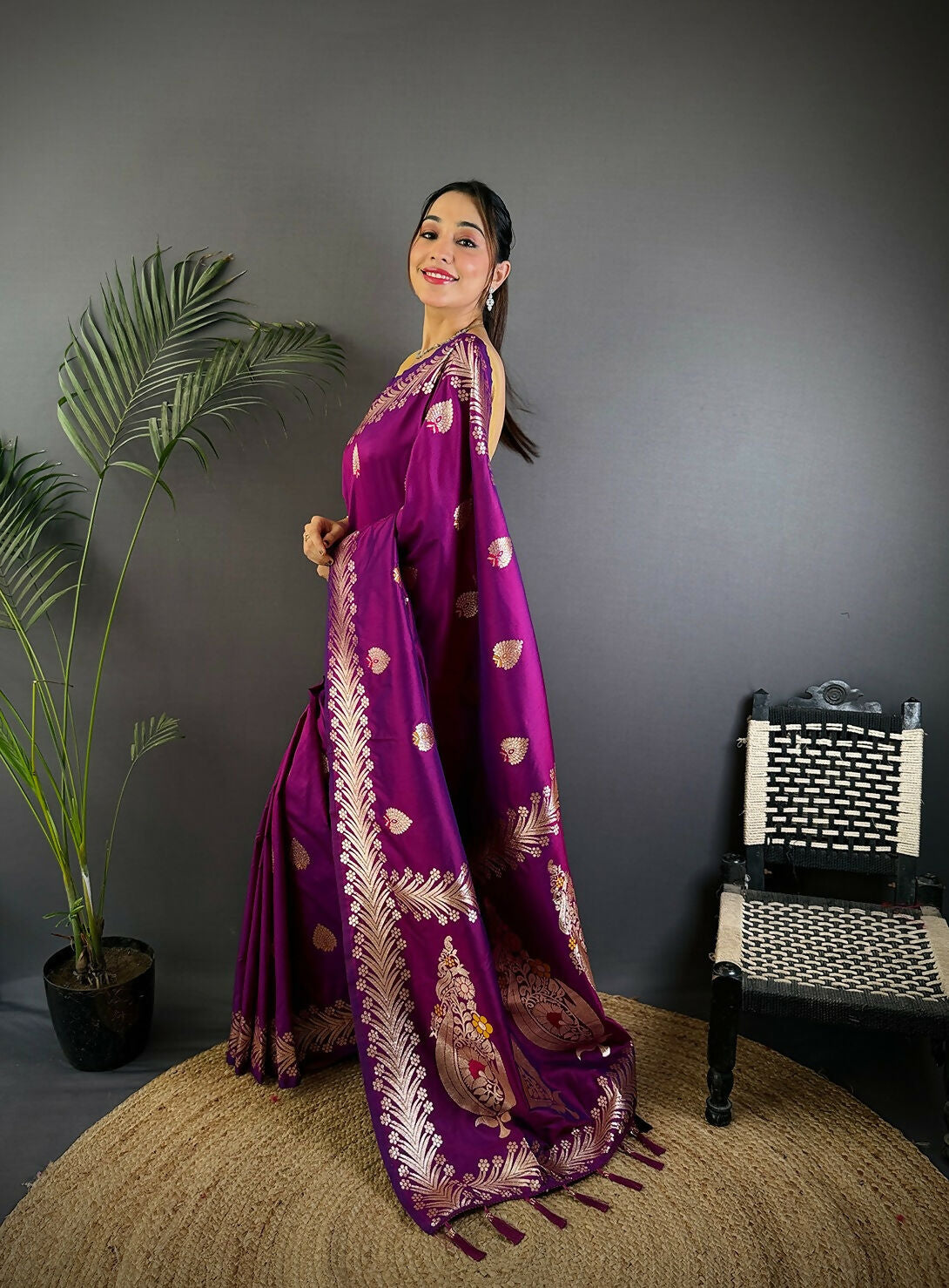 Joban Fashion Banarasi Purple Woven Soft Silk Saree - Distacart