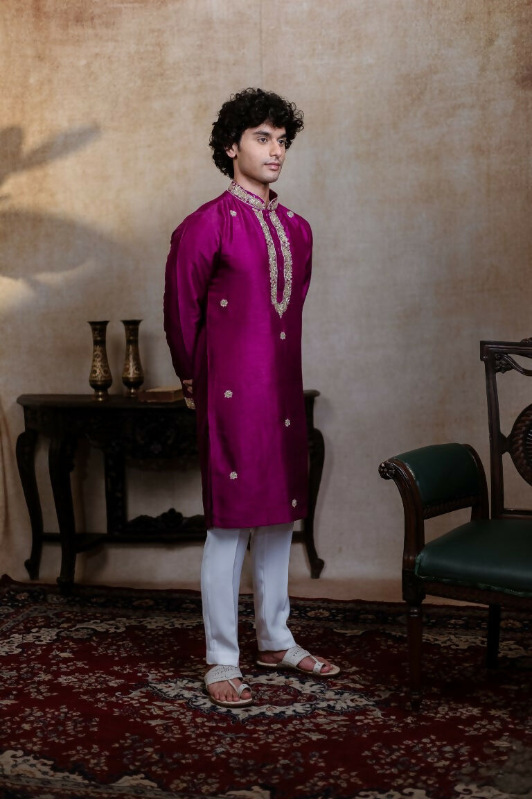 Falling Raw Silk Magenta Perple Rajyog Kurta Set By Hilo Design