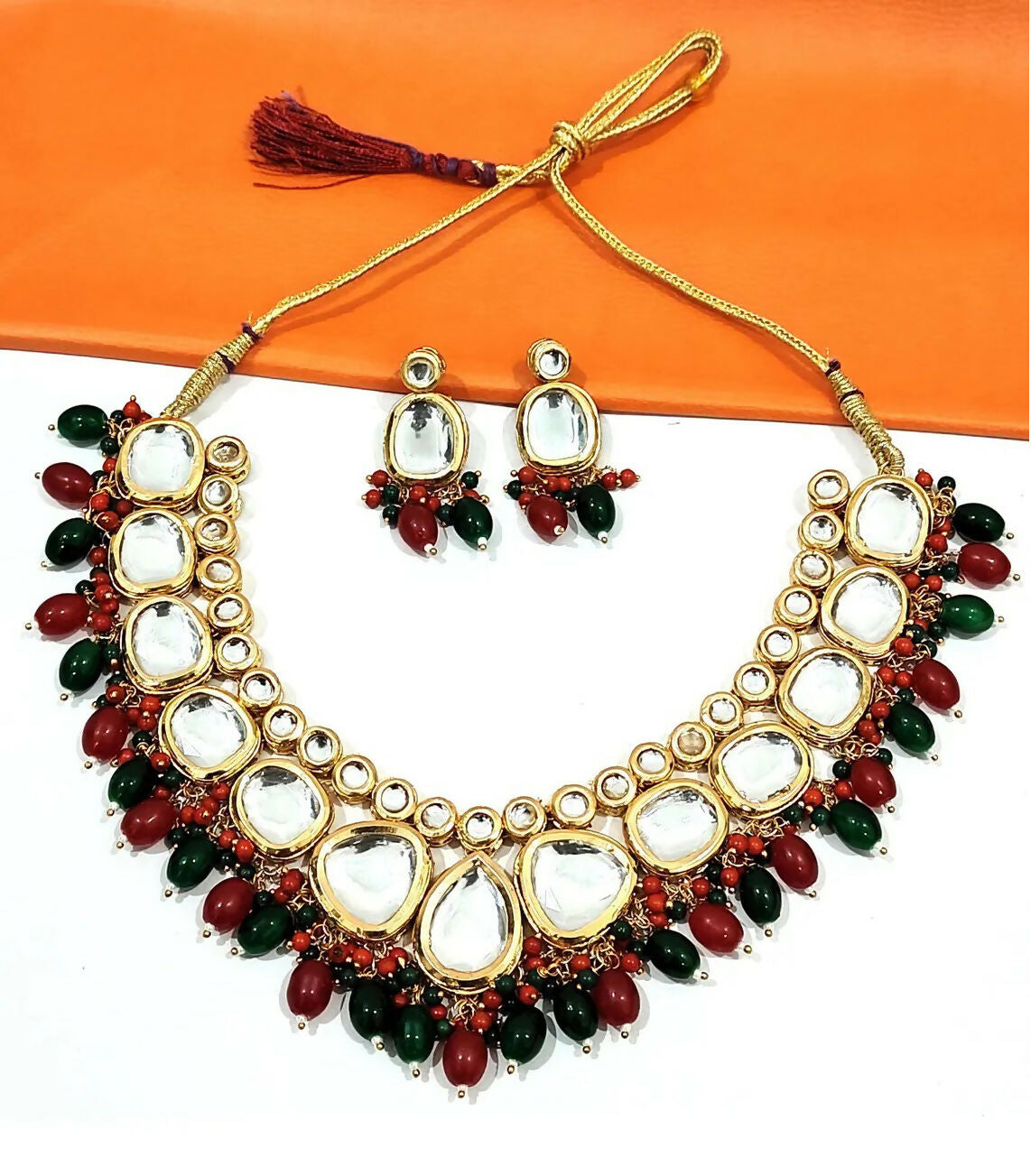 Joban Fashion Hand Made High Quality Gold Plated Base Metal Alloy Kundan Stone Studded Kundan Jewellery Set