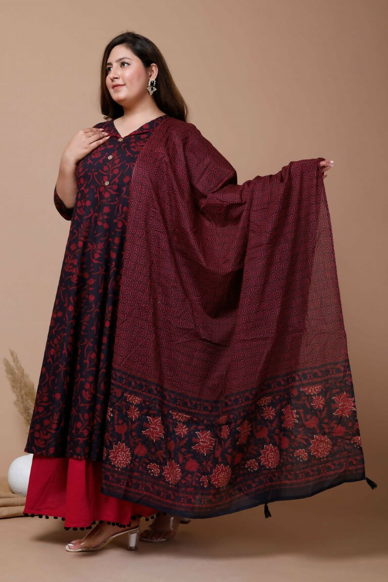 Miravan Women's Plus Size Navy Blue Printed Cotton Anarkali Kurta & Dupatta 